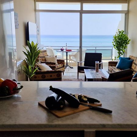 Makenzy Sandy Beachfront Paradise Larnaca Exterior photo